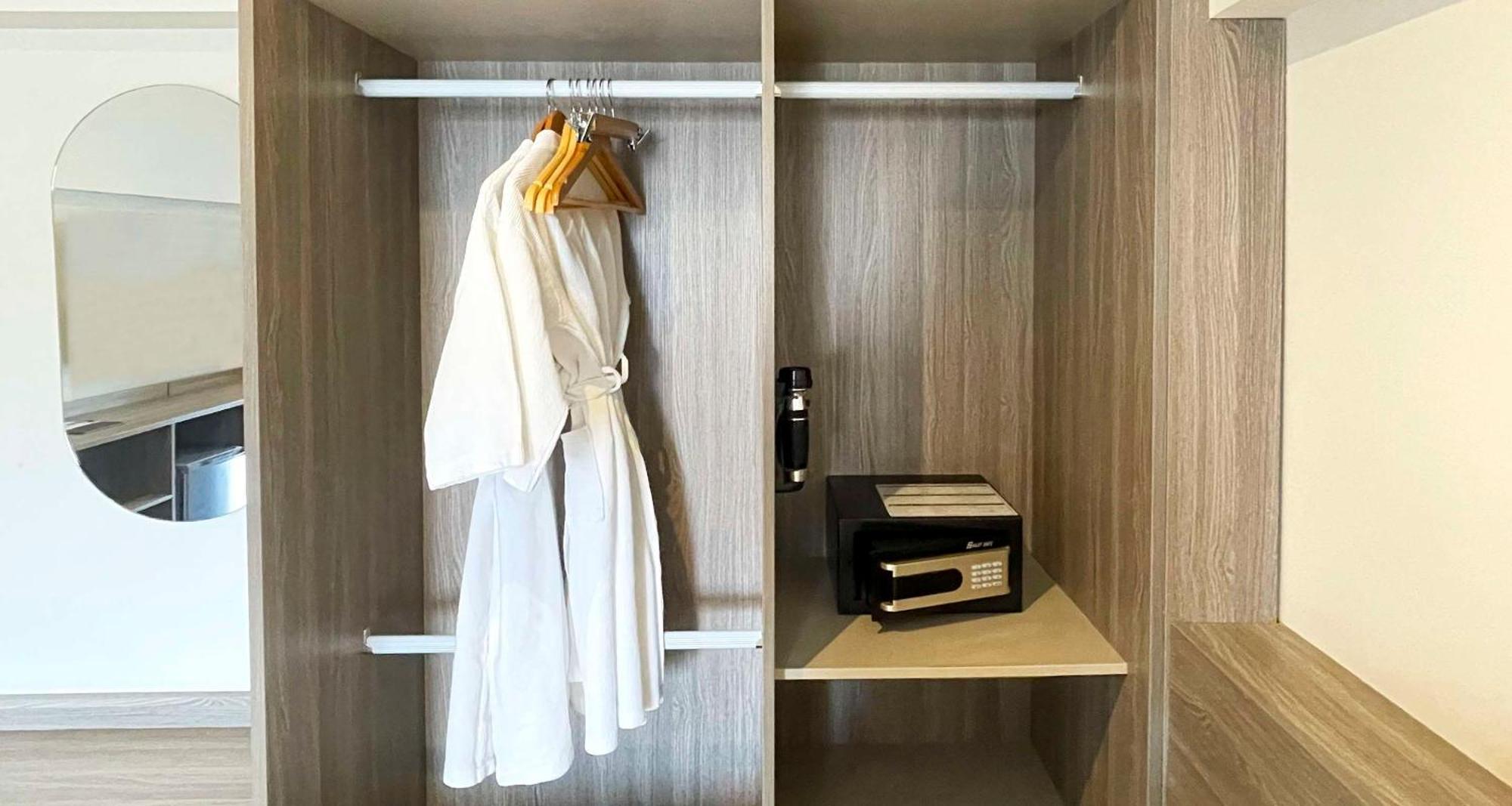 Surestay By Best Western Iconic Ari-Jatujak Bangkok Kültér fotó