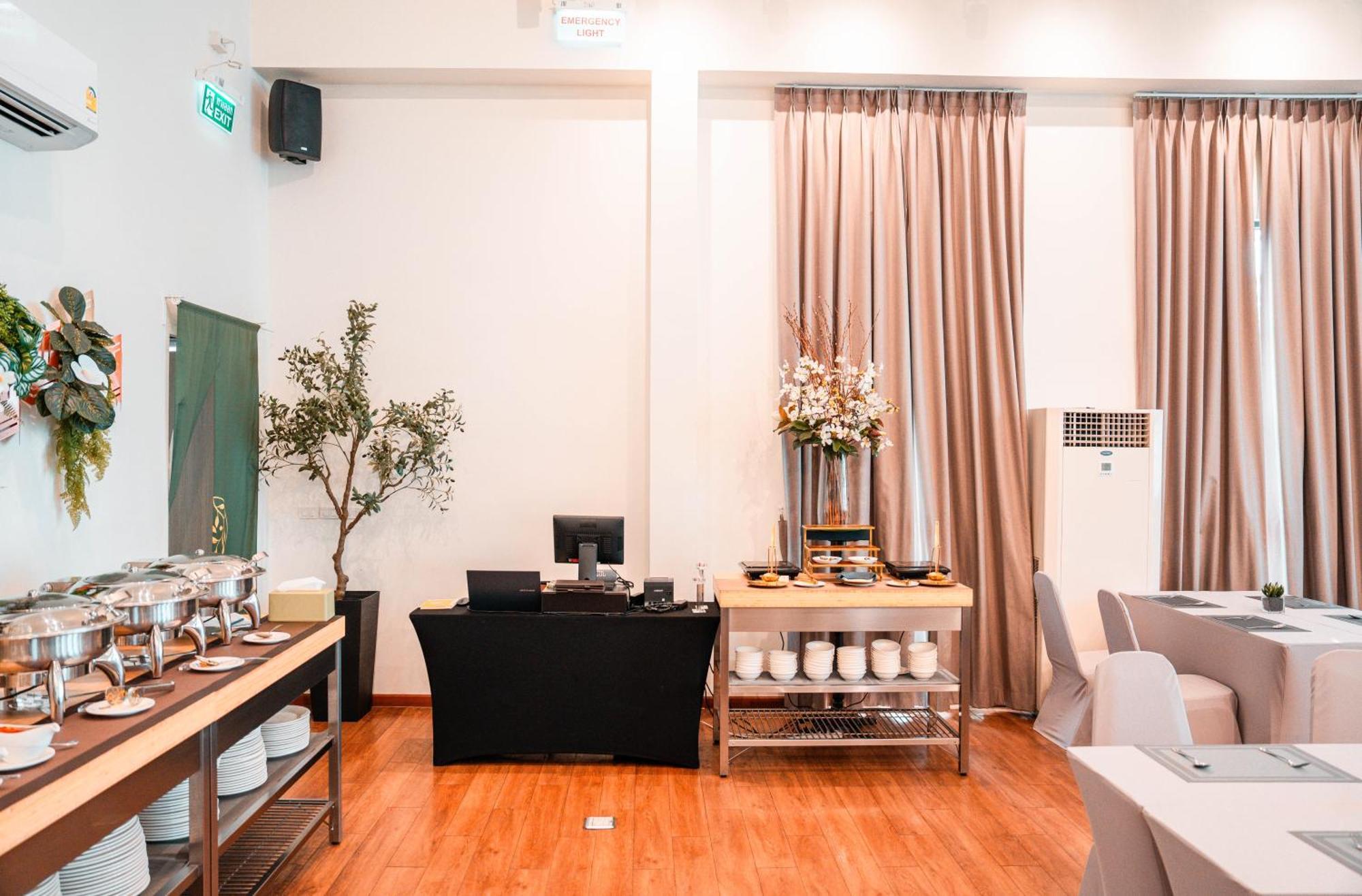 Surestay By Best Western Iconic Ari-Jatujak Bangkok Kültér fotó